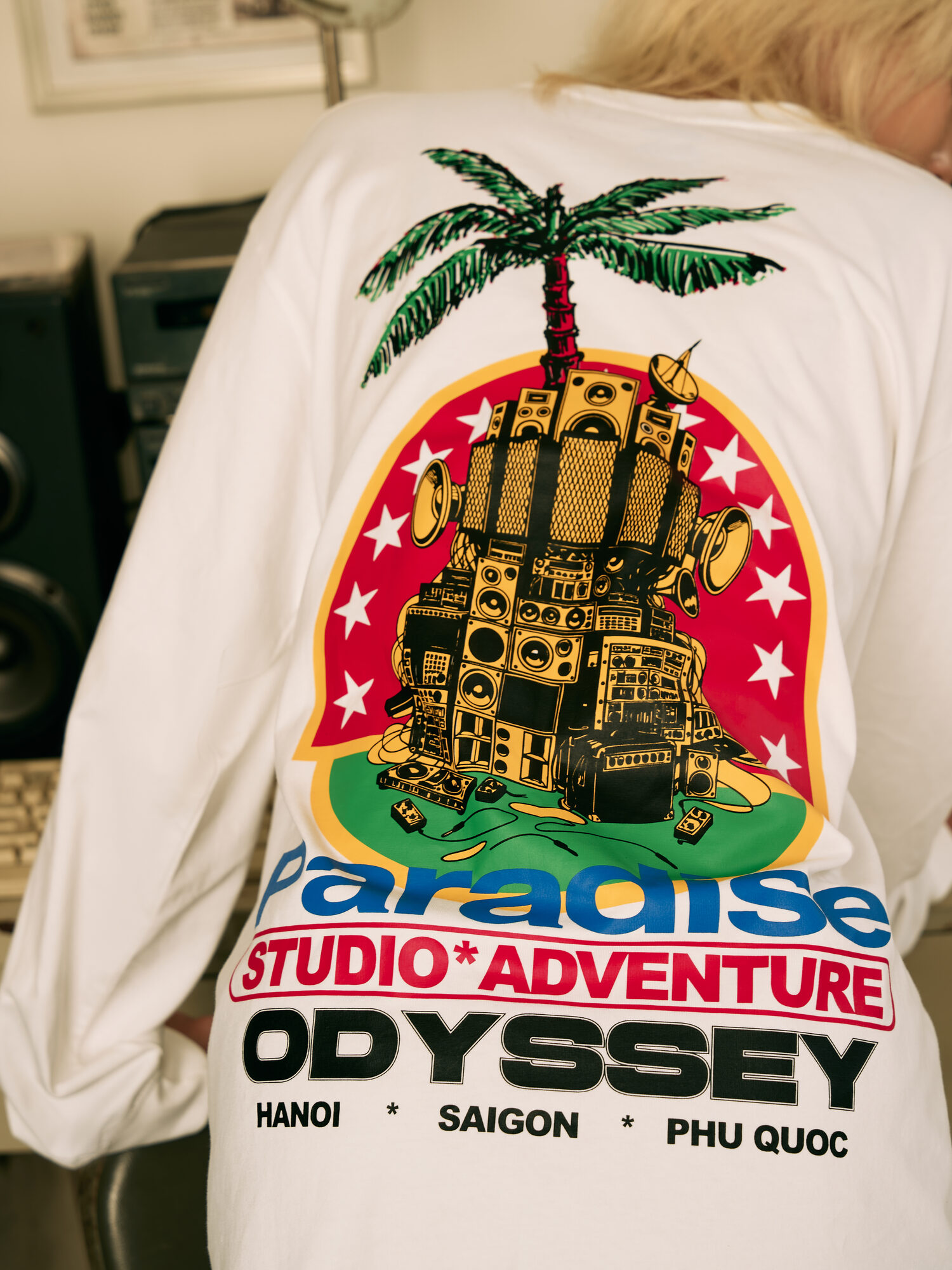 PARADISE – lookbook thời trang do WAH! Studio thực hiện