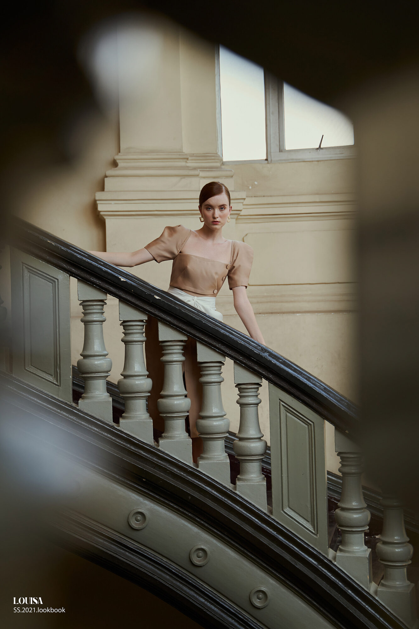 LOUISA – ảnh 4
