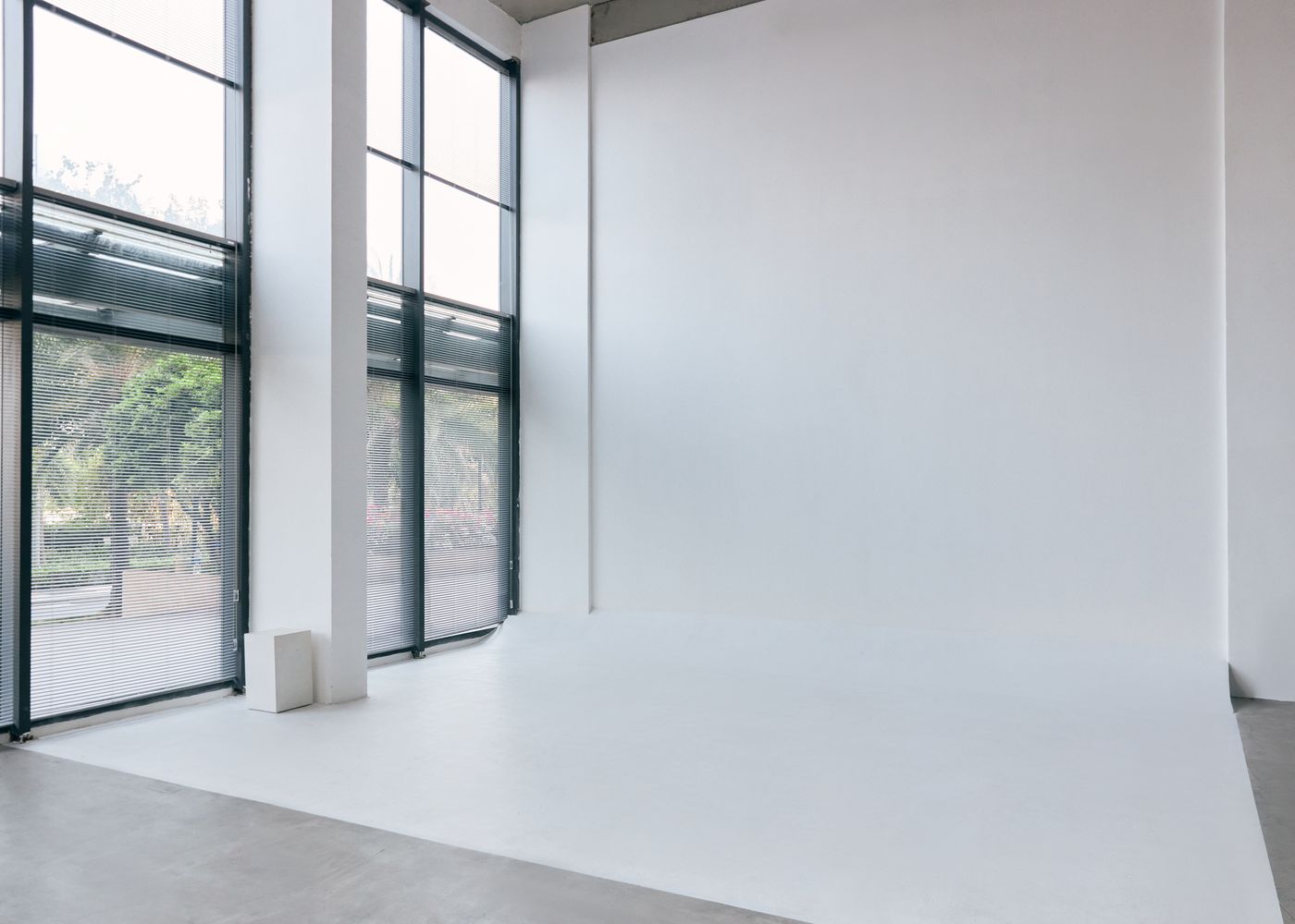Space A — góc cửa sổ