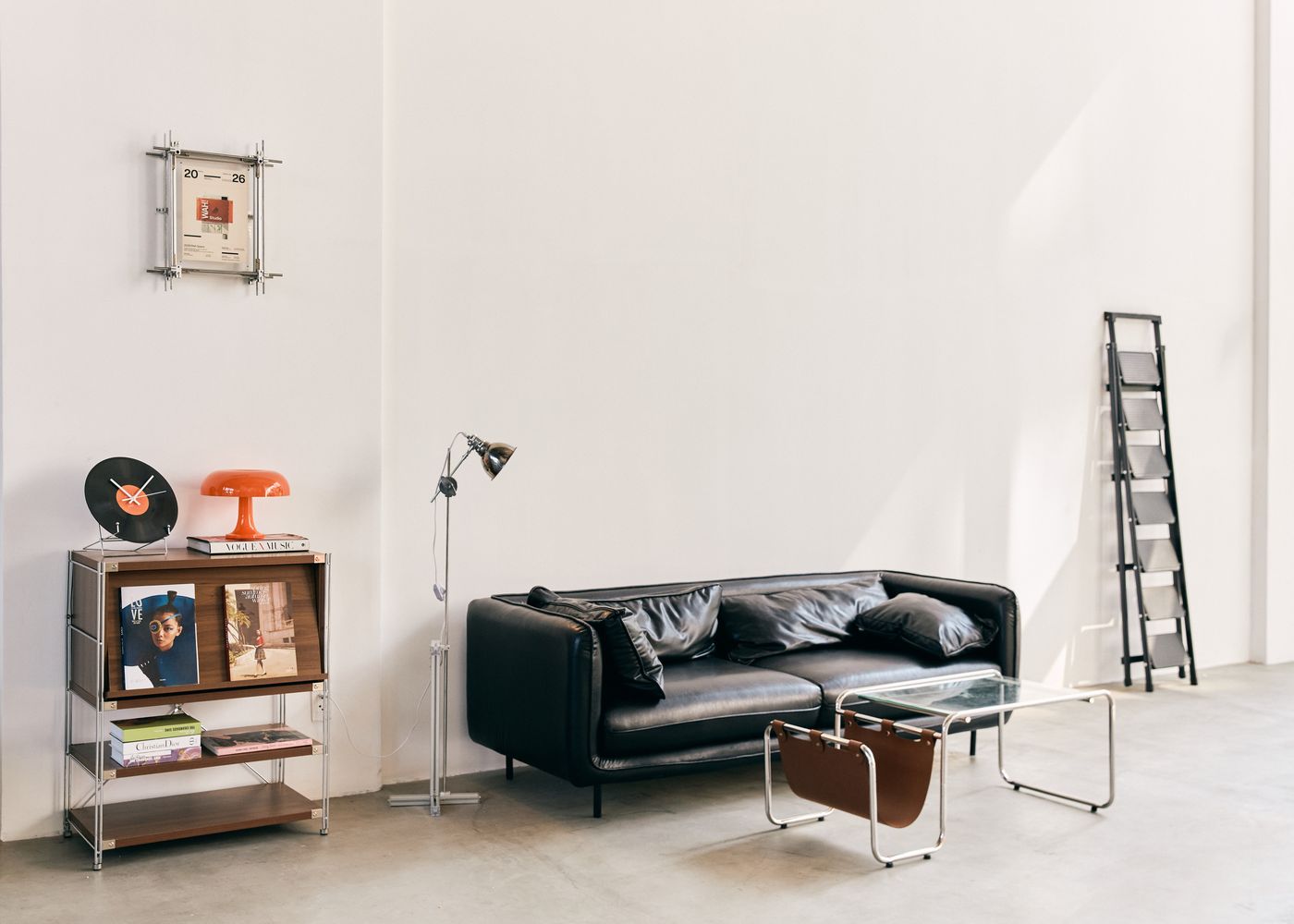 Space B — sofa & kệ vinyl
