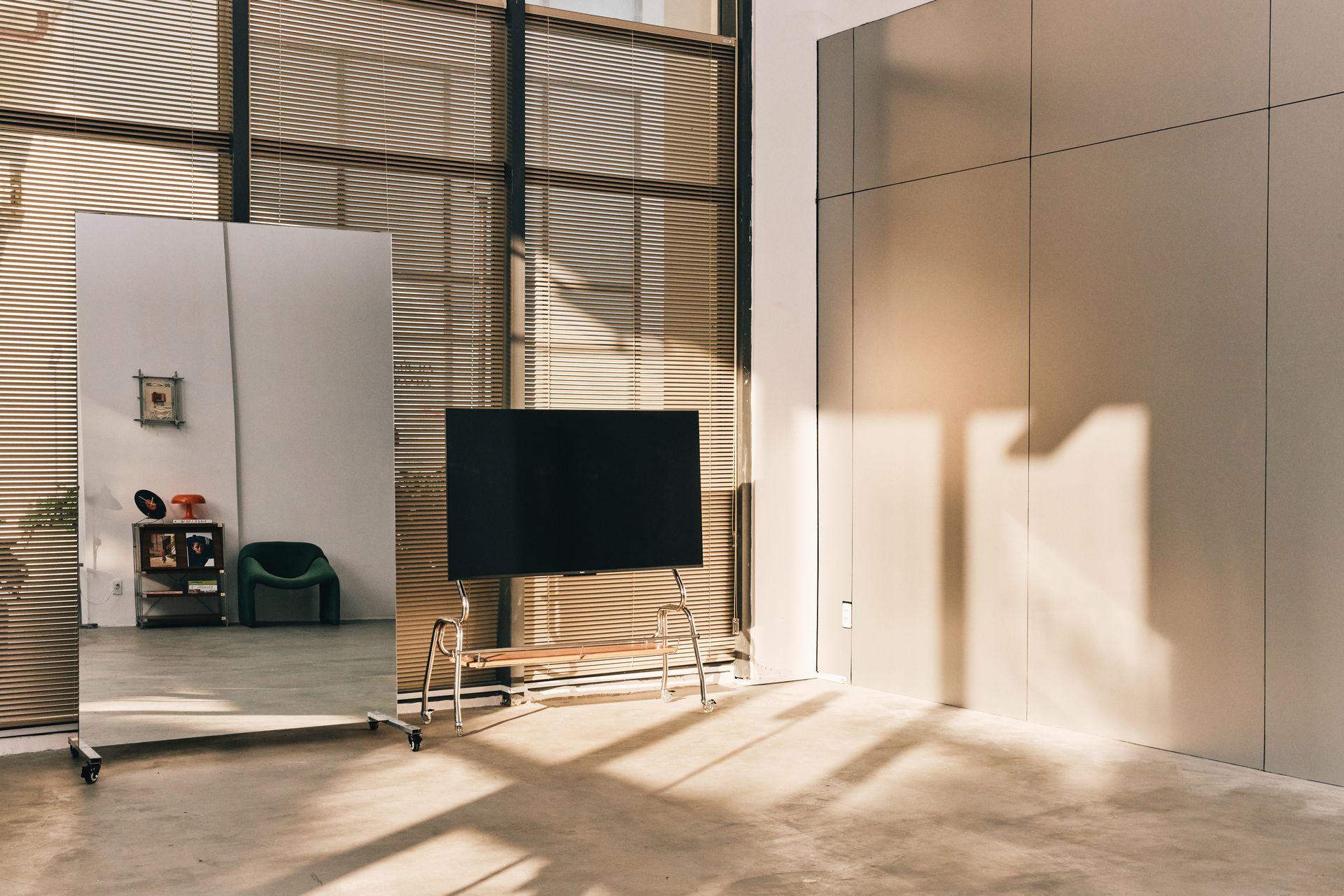 WAH! Space B — concept loft
